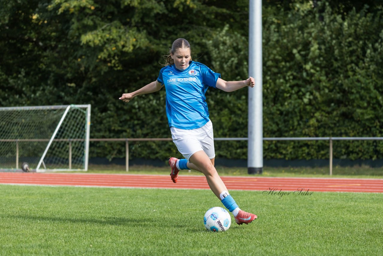 Bild 62 - wBJ VfL Pinneberg - Germania Schnelsen : Ergebnis: 15:1